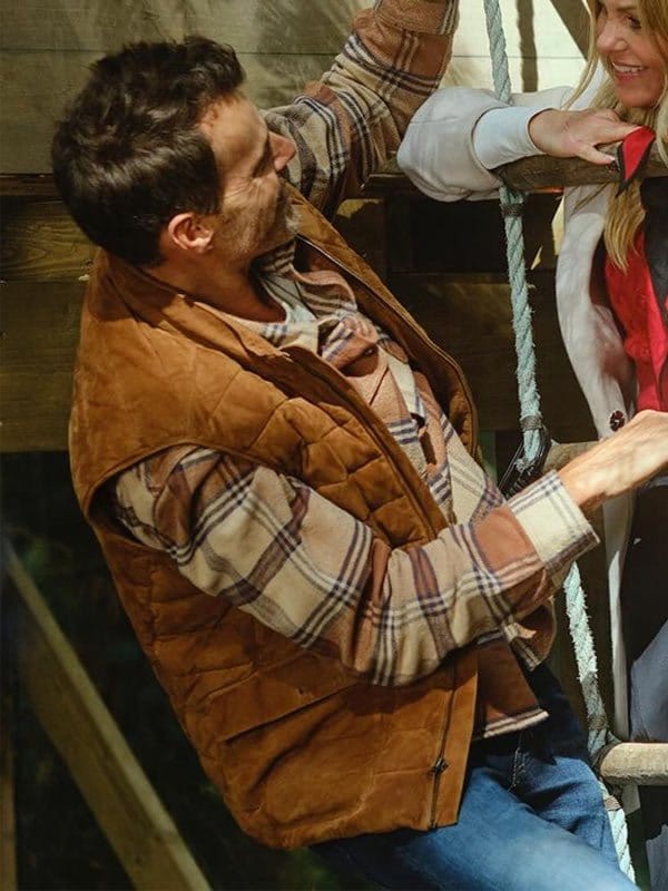 Cameron Mathison Home Sweet Christmas Brown Vest Cameron Mathison Home Sweet Christmas Brown Vest