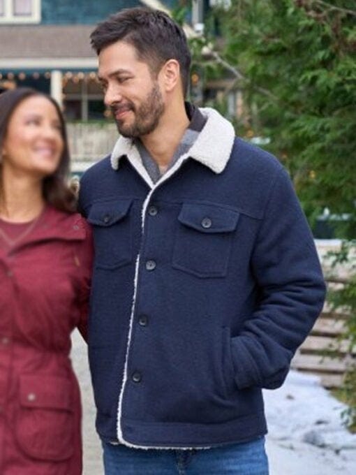 Christmas Under the Lights Marco Grazzini Blue Jacket Christmas Under the Lights Marco Grazzini Blue Jacket