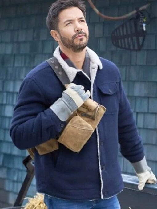 Christmas Under the Lights Marco Grazzini Blue Jacket Christmas Under the Lights Marco Grazzini Blue Jacket