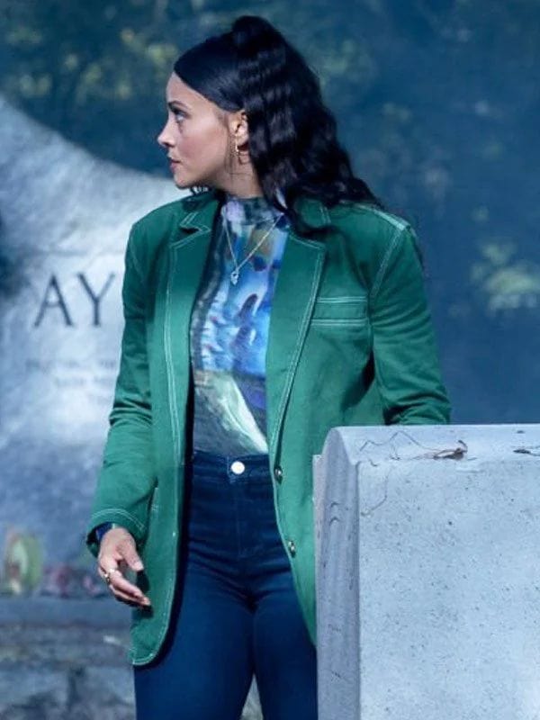 Lacey Quinn Found S02 Green Blazer