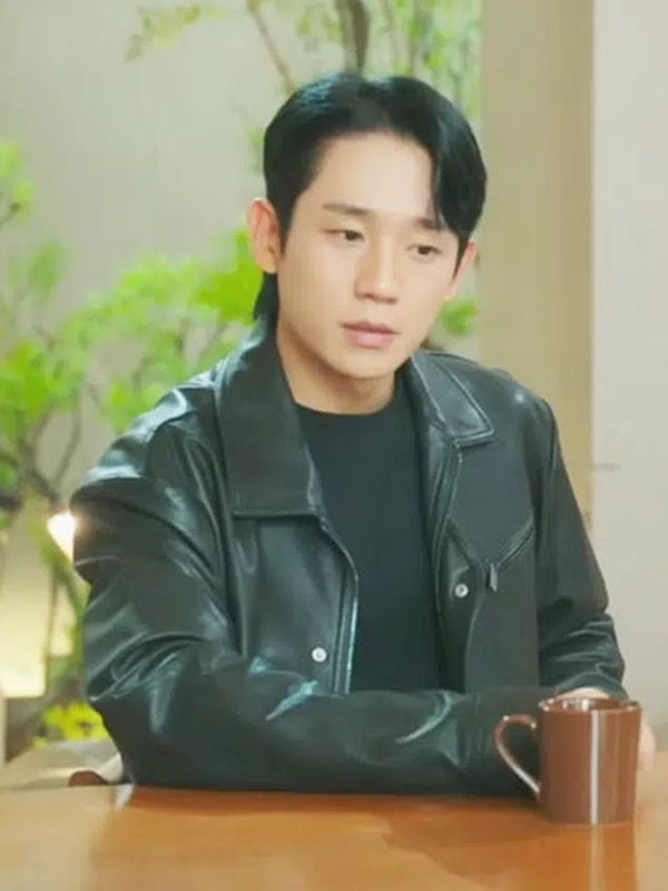 Love Next Door Jung Hae-in Black Leather Jacket