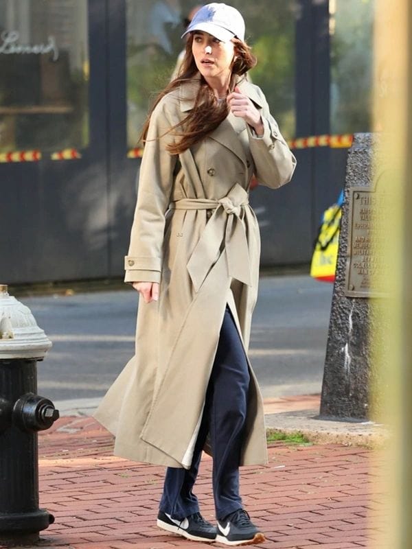 Materialists 2024 Dakota Johnson Beige Trench Coat