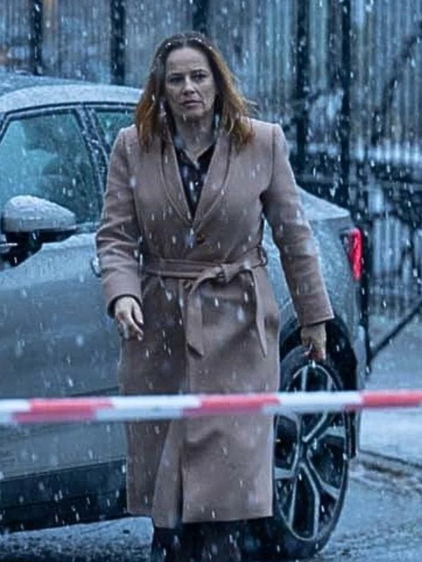Nemesis Lies Visschedijk Beige Coat Sylvia Van Maele Nemesis Lies Visschedijk Beige Coat