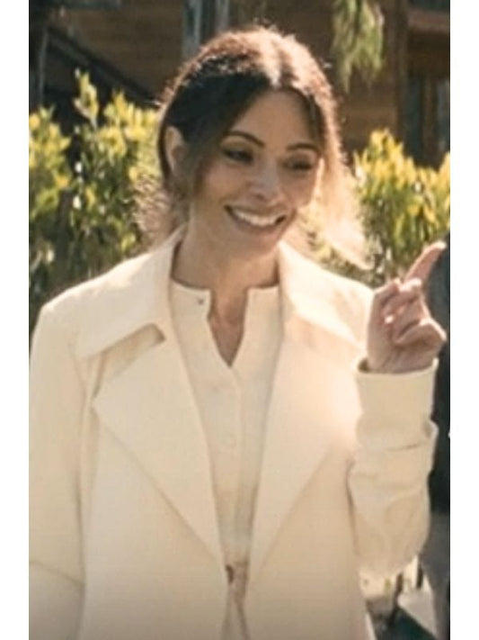 Paradise S01 Dr. Gabriela Torabi White Coat