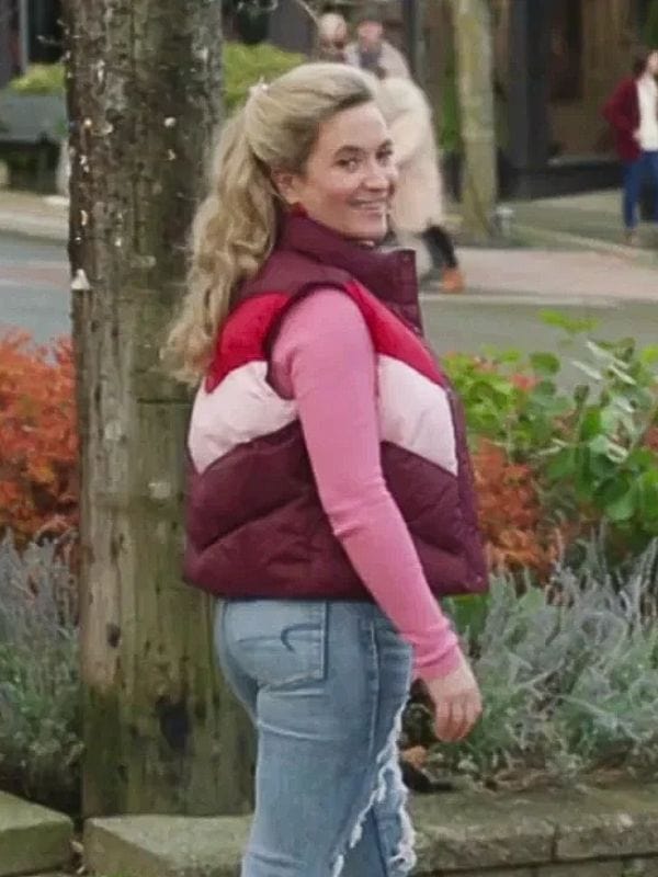 Resident Alien S04 Jenna Lamia Puffer Vest