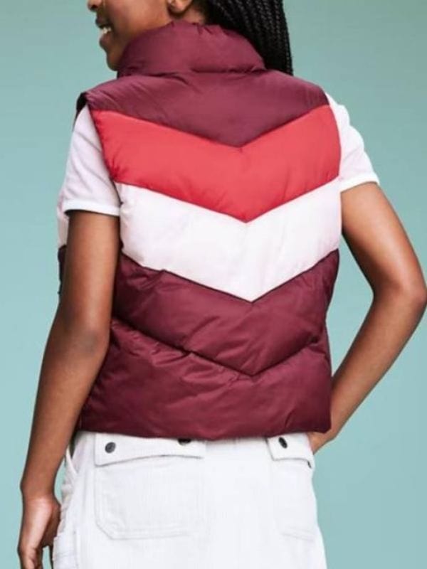 Resident Alien S04 Jenna Lamia Puffer Vest
