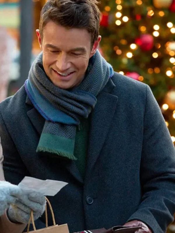Robert Buckley Twas The Date Before Christmas Black Coat Robert Buckley Twas The Date Before Christmas Black Coat