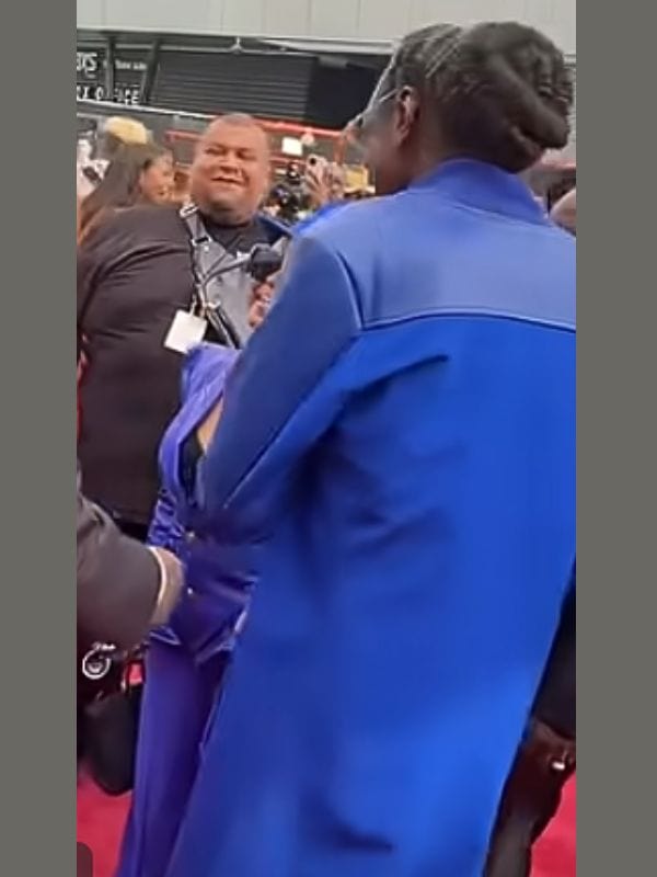 Snoop Dogg BET Awards 2025 Blue Coat