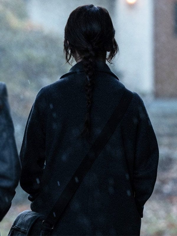 Sophie Thatcher Heretic 2024 Black Coat Sophie Thatcher Heretic 2024 Black Coat