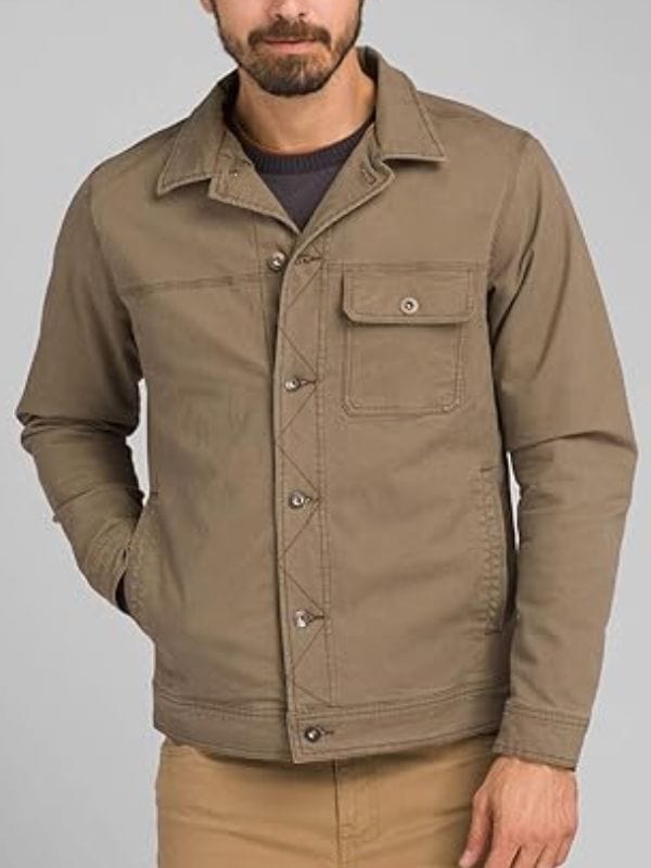 The Last Of Us S02 Pedro Pascal Green Jacket