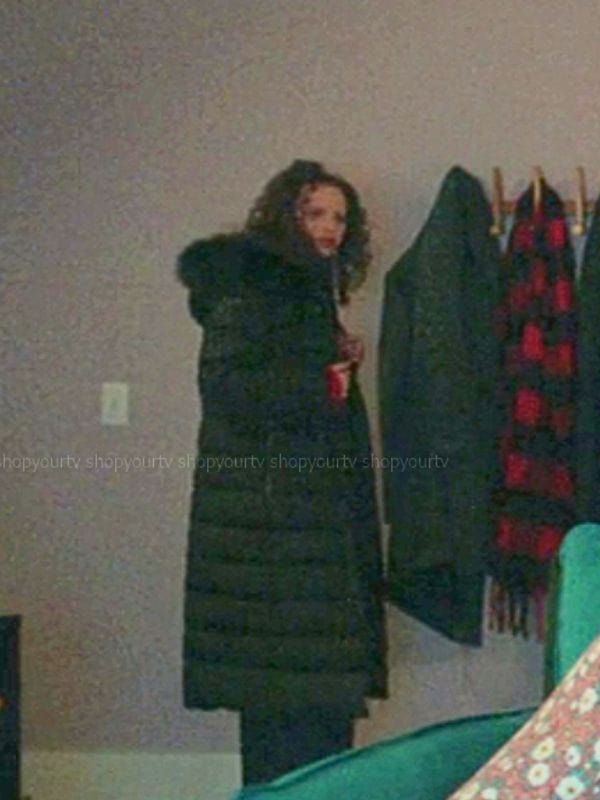 The Summer I Turned Pretty S03 Denise Russo Puffer Coat