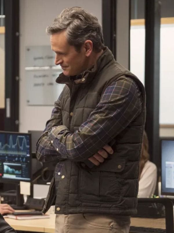 The Summer I Turned Pretty S03 Tom Everett Scott Vest Green
