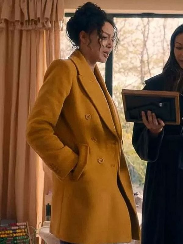 Fool Me Once S01 Eva Finn Yellow Coat