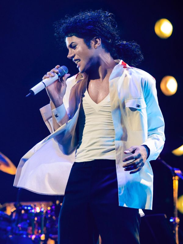 Michael 2025 Jaafar Jackson White Jacket