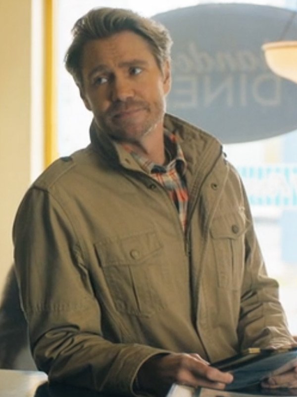 Chad Michael Murray Sullivan’s Crossing S02 Beige Jacket