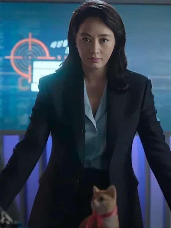 Unmasked Kim Hye-su Black Blazer