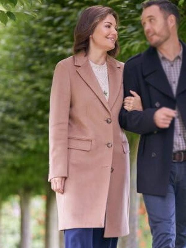 A Scottish Love Scheme Erica Durance Pink Coat