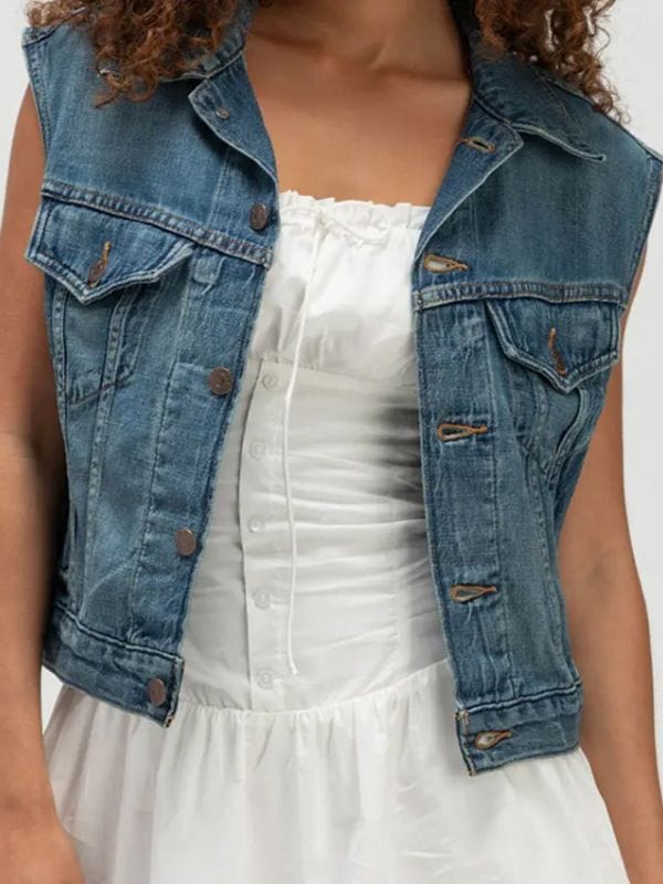 Acapulco S04 Regina Reynoso Denim Vest