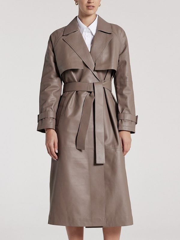 All Her Fault S01 Jenny Kaminski Leather Coat