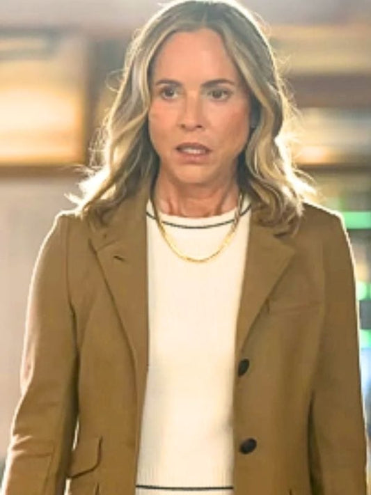 Belle Buckley The Waterfront S01 Brown Blazer