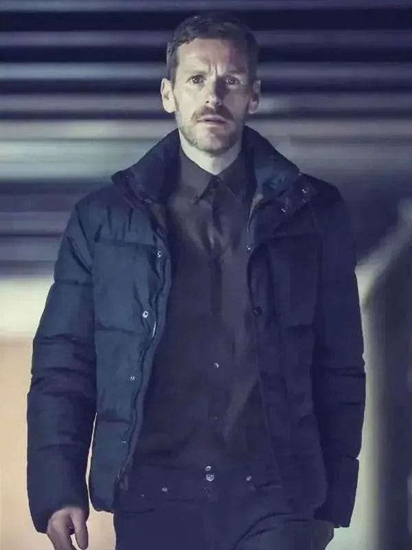 Betrayal S01 John Hughes Puffer Jacket Black