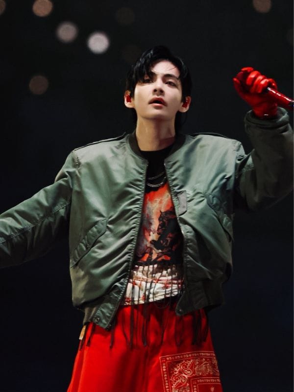 BTS ARIRANG Goyang Day 2 Taehyung Bomber Jacket