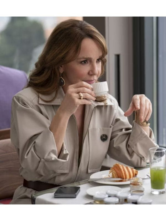 Emily In Paris S04 Sylvie Grateau Beige Jumpsuit Emily In Paris S04 Sylvie Grateau Beige Jumpsuit