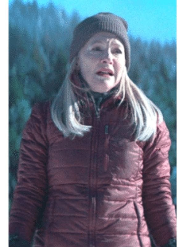 Goosebumps S01 Rachael Harris Puffer Coat