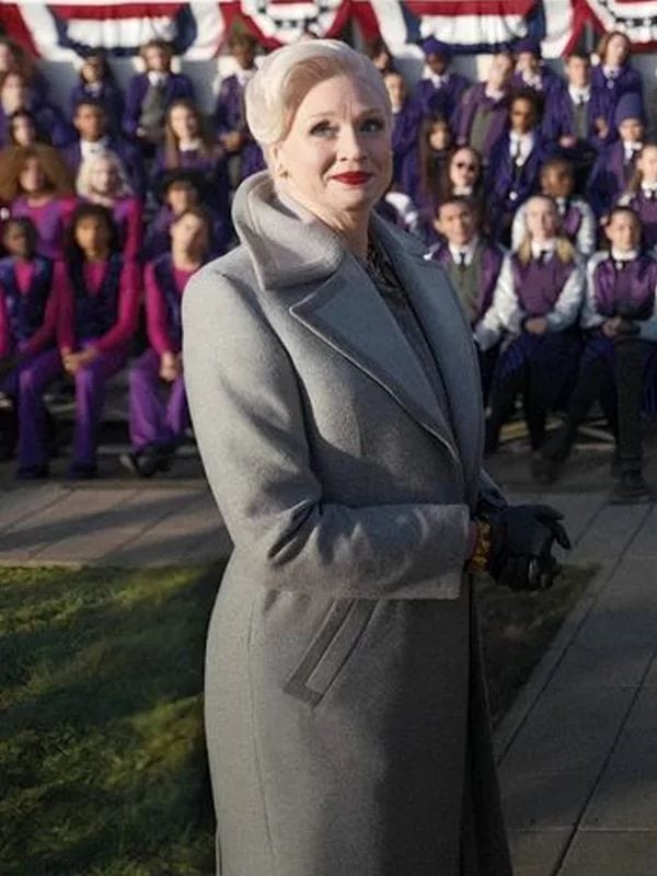 Gwendoline Christie Wednesday Grey Coat Gwendoline Christie Wednesday Grey Coat