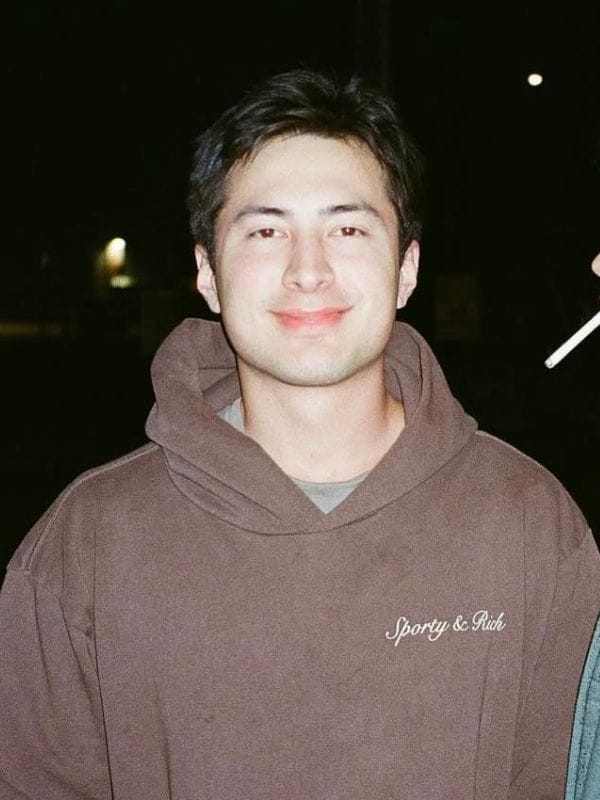 Heated Rivalry S01 Hudson Williams Hoodie Brown