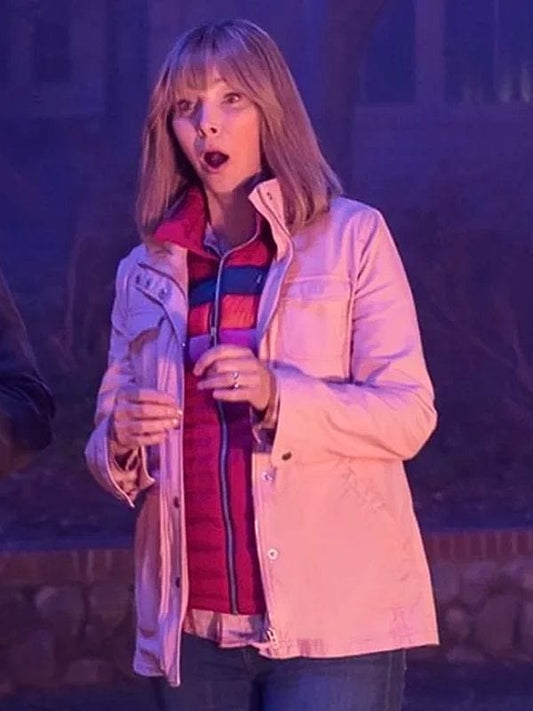 Lisa Kudrow The Parenting 2025 Pink Jacket