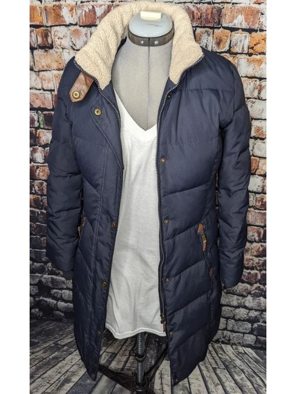 Long Bright River S01 Amanda Seyfried Puffer Coat Long Bright River S01 Amanda Seyfried Puffer Coat