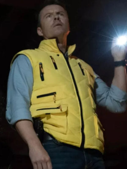 NCIS Sydney S02 Jim Dempsey Yellow Vest
