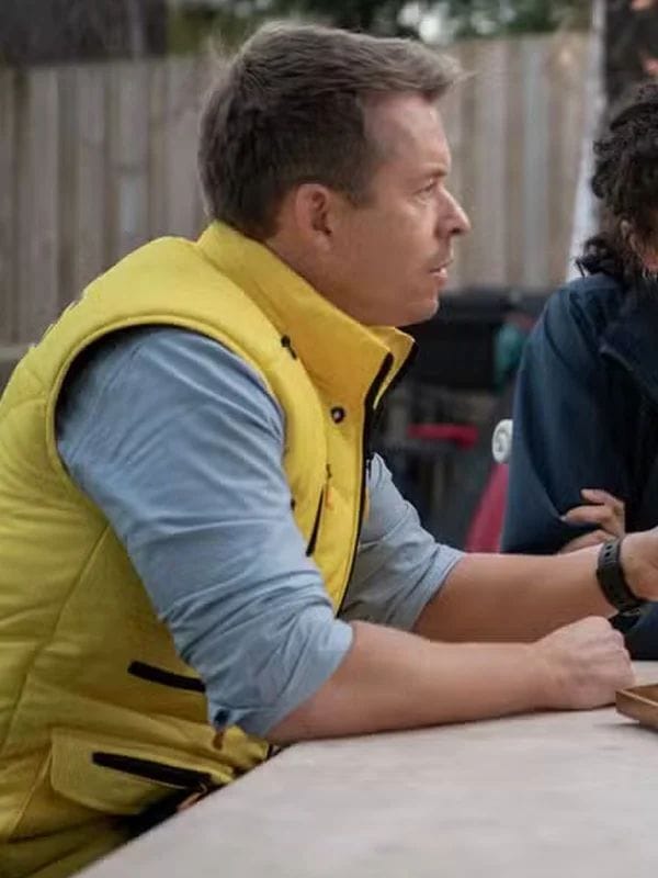 NCIS Sydney S02 Jim Dempsey Yellow Vest