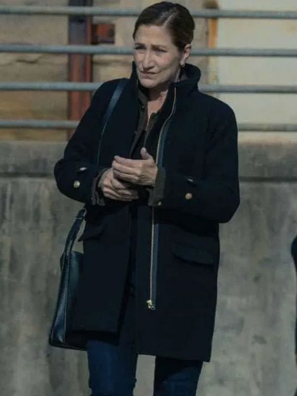 Nina Hobbs Mayor of Kingstown S04 Black Coat