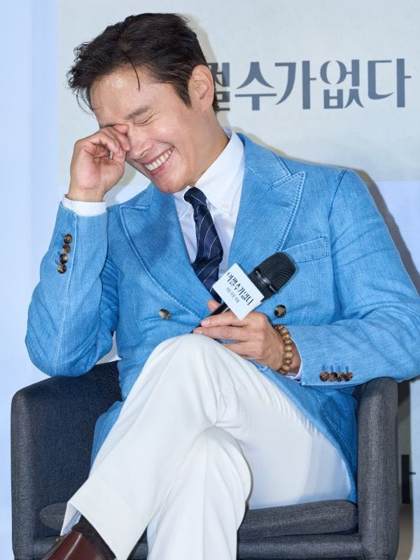 No Other Choice 2025 Lee Byung-hun Denim Blazer