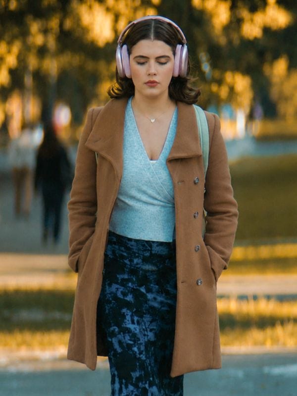 Off Campus S01 Hannah Wells Brown Coat