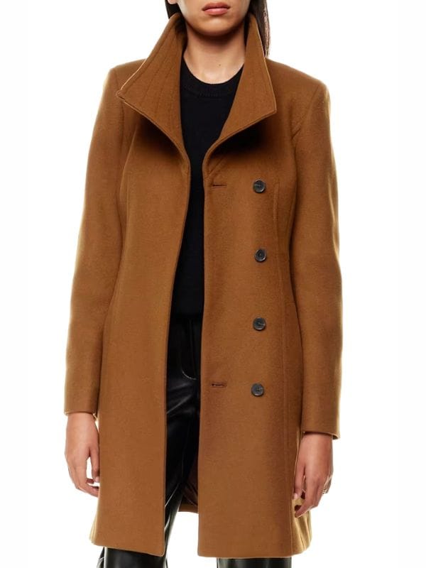 Off Campus S01 Hannah Wells Brown Coat