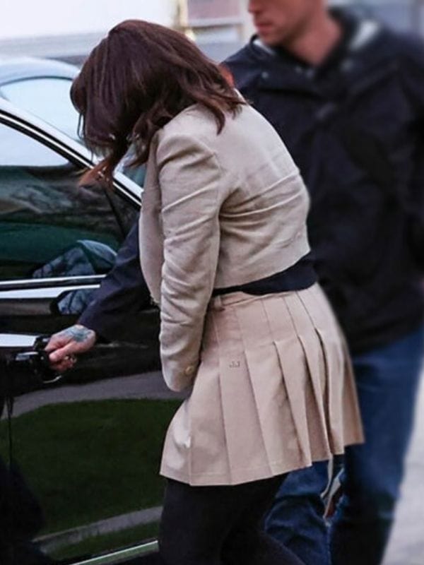 Only Murders in the Building S04 Mabel Mora Beige Cropped Jacket Only Murders in the Building S04 Mabel Mora Beige Cropped Jacket