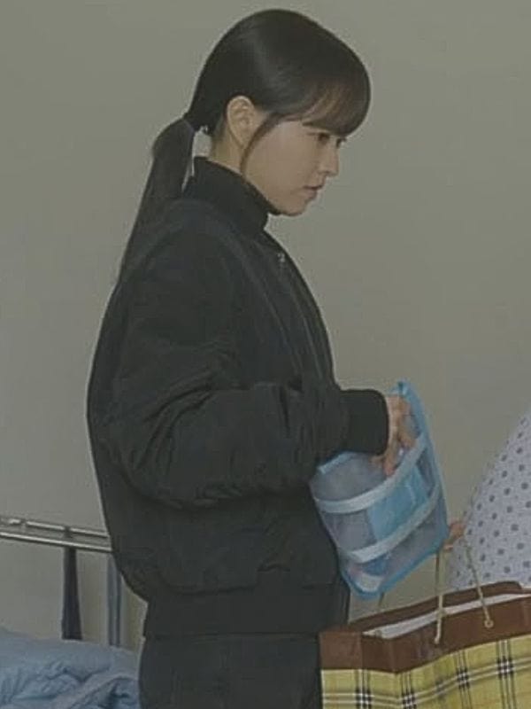 Our Unwritten Seoul S01 Park Bo-Young Bomber Jacket Black