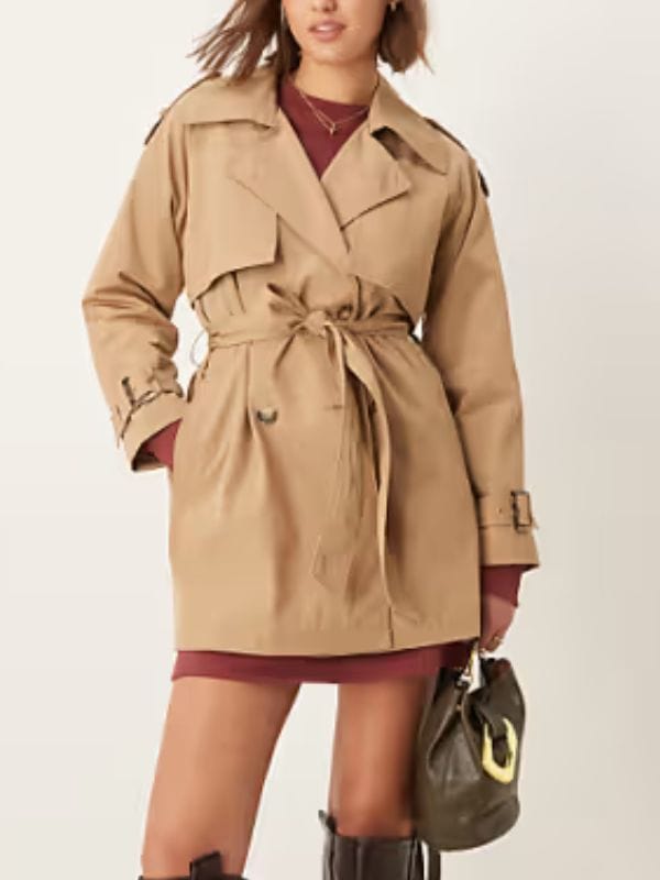 Outer Banks S05 Kiara Carrera Beige Coat