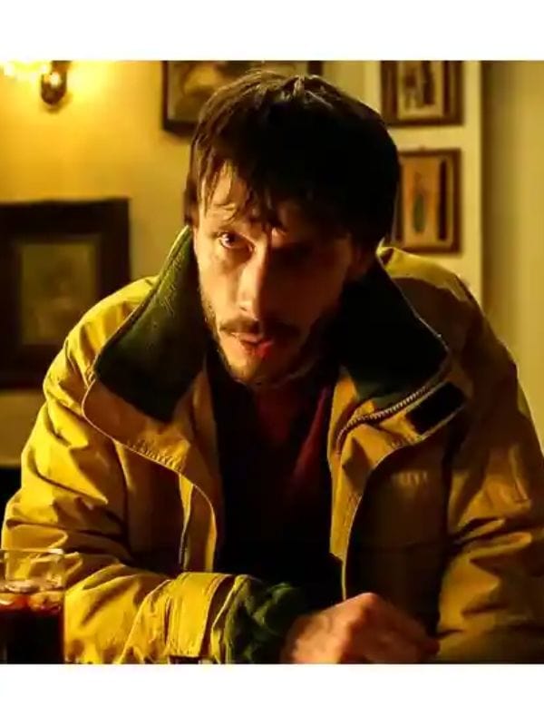 Richard Gadd Baby Reindeer 2024 Yellow Jacket Richard Gadd Baby Reindeer 2024 Yellow Jacket