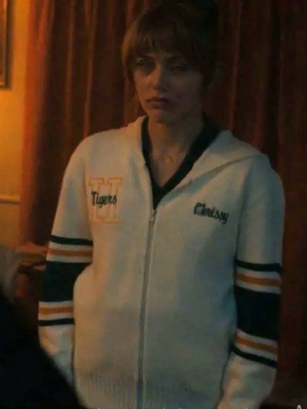 Stranger Things S04 Chrissy Hoodie White
