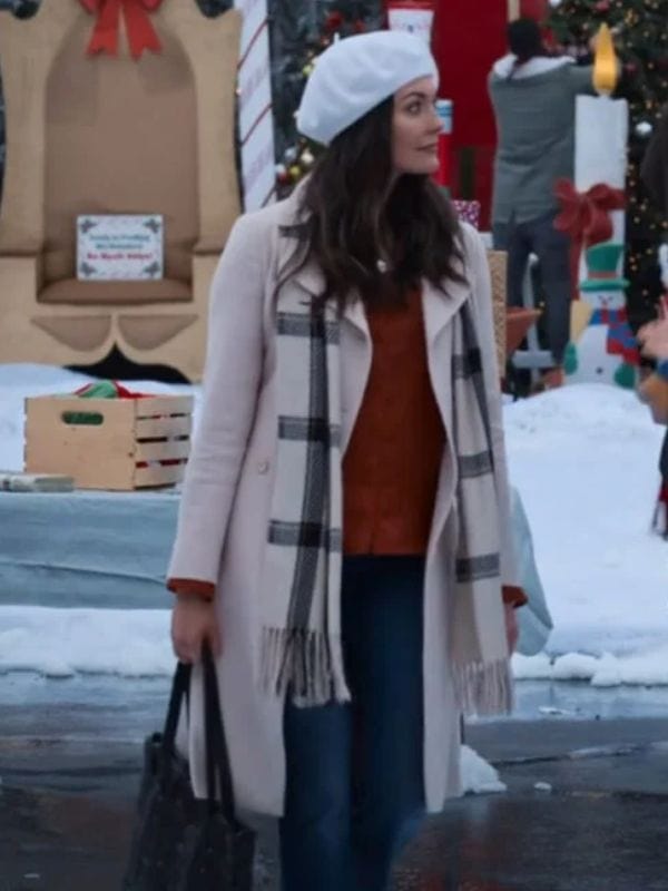 Taylor Cole A Reason for the Season 2024 Beige Coat Taylor Cole A Reason for the Season 2024 Beige Coat