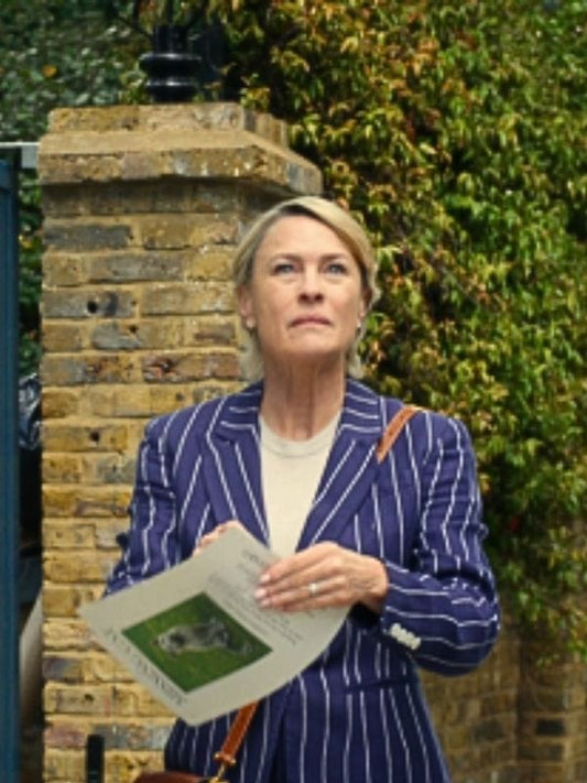 The Girlfriend S01 Laura Sanderson Pinstriped Blazer
