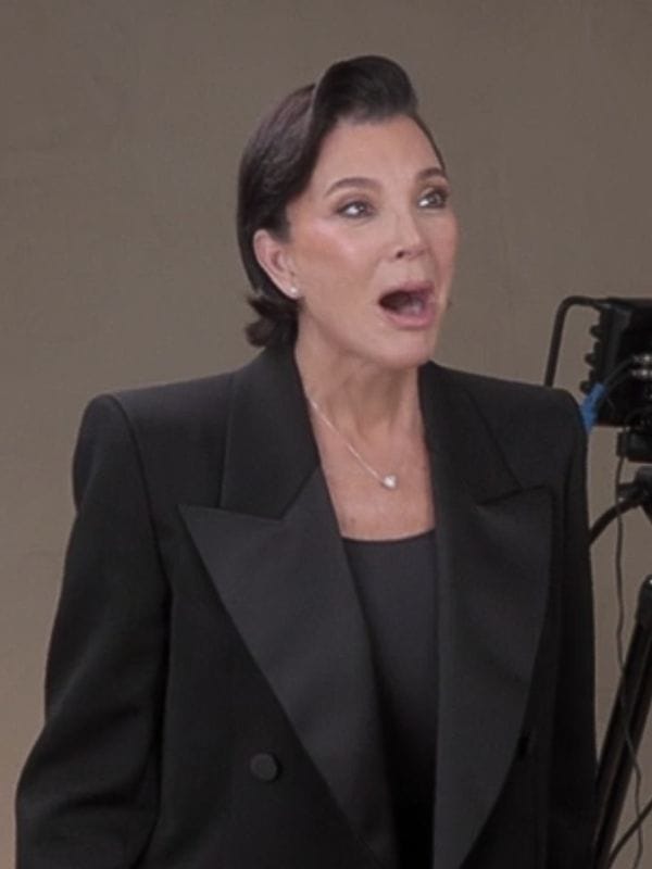 The Kardashians S07 Kris Jenner Black Blazer