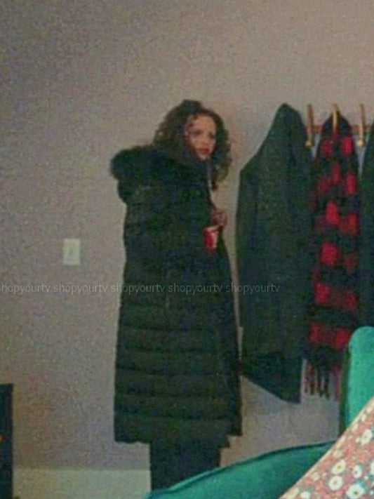 The Summer I Turned Pretty S03 Denise Russo Puffer Coat