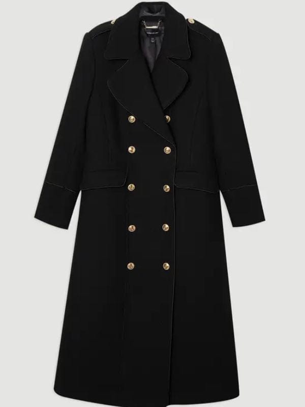 The Traitors US S04 Tara Lipinski Black Coat